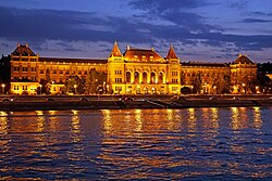 Study in Hungary for international students 250px Hungary 02046 Budapest University Of Technology And Economics 283167099376429